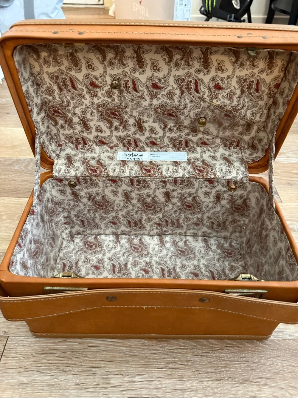 Leather Carry Case Bag in Tan - Vintage Hartmann Make Up Bag. No Key